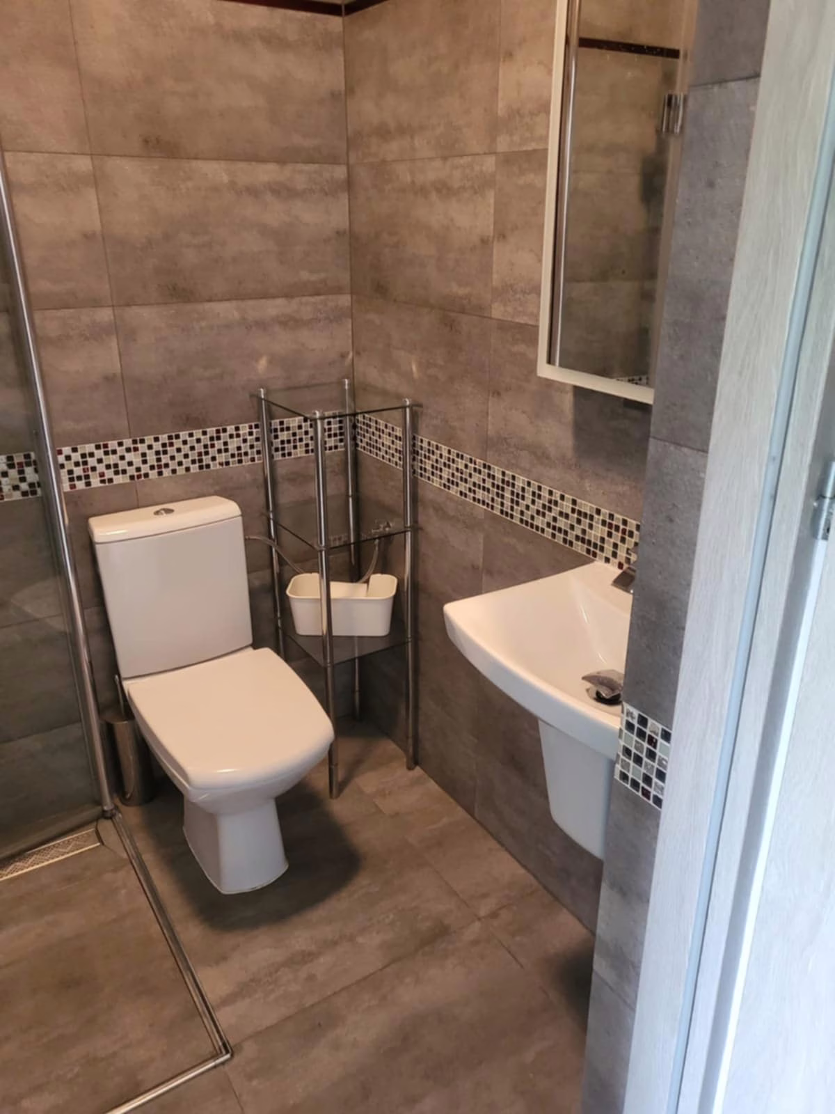 Łazienka z prysznicem